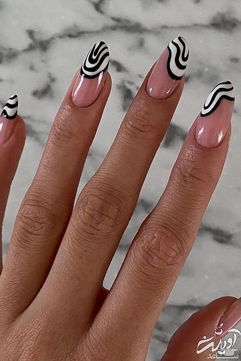 طراحی ناخن سیاه و سفید